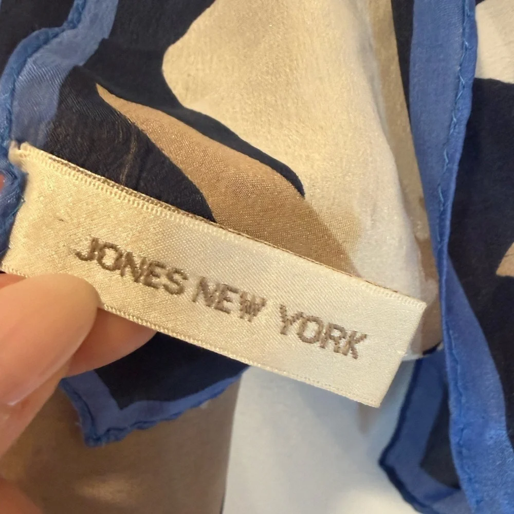 Jones New York Square Scarf Blue & Neutral